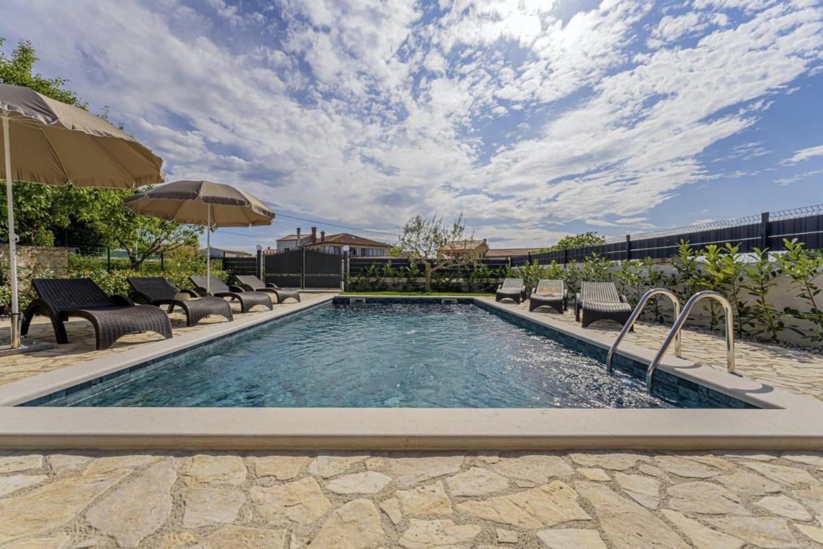 Villa Olea In Barat - Haus Fuer 6-8 Personen Kanfanar Luaran gambar