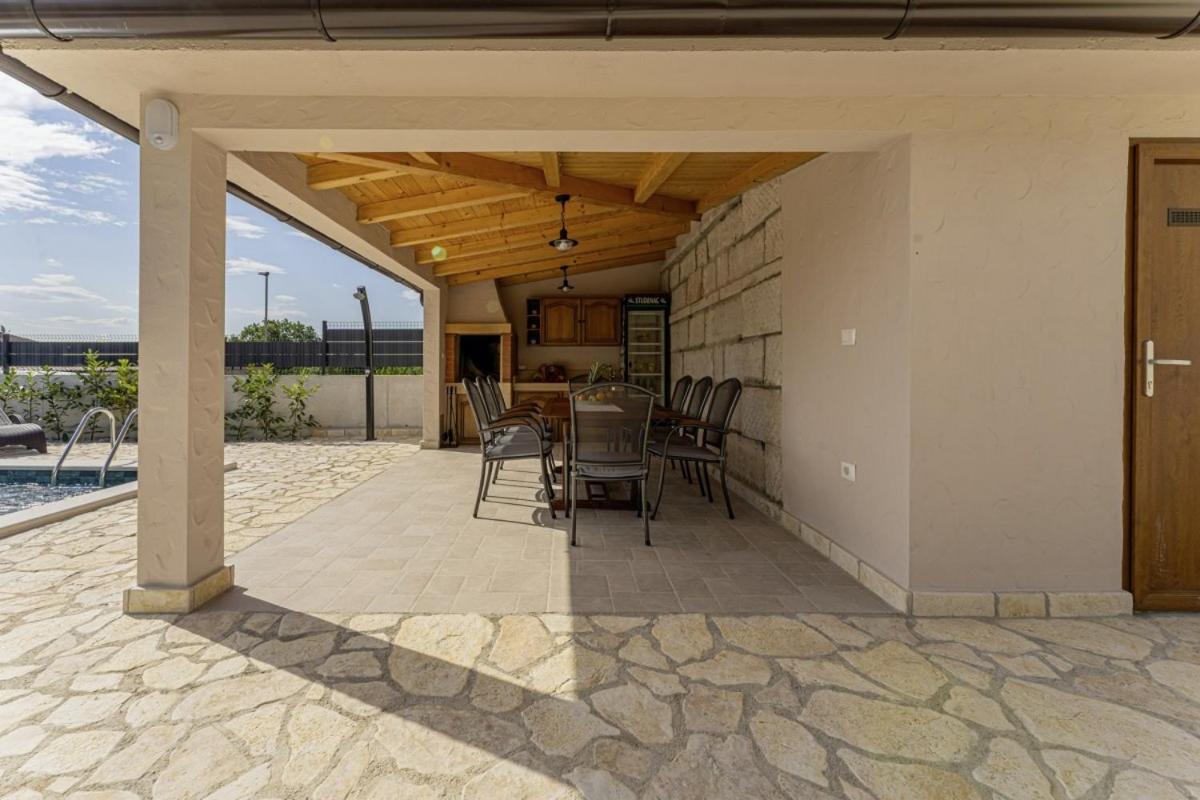 Villa Olea In Barat - Haus Fuer 6-8 Personen Kanfanar Luaran gambar
